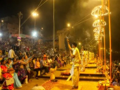 Varanasi Experience Tour from Delhi - Delhi-Delhi Tour Package | KoiKoi Travel