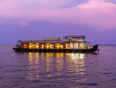 Kerala Houseboat, Munnar & Thekkady Tour - Cochin-Munnar-Thekkady-Alleppey Tour Package | KoiKoi Travel